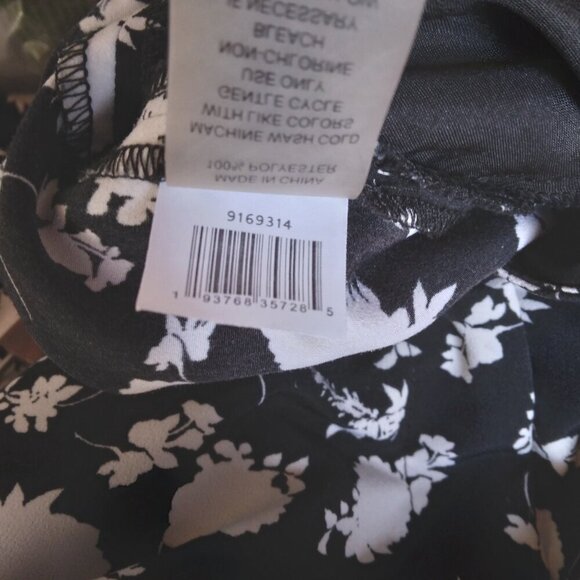 Vince Camuto Black and White Floral Wide Leg Pant Size 14 - Picture 12 of 12